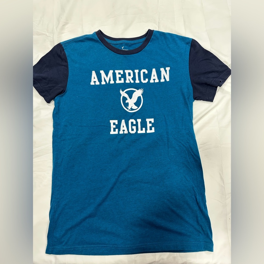 American Eagle Outfitters Teal and Navy Short Sleeve Tee